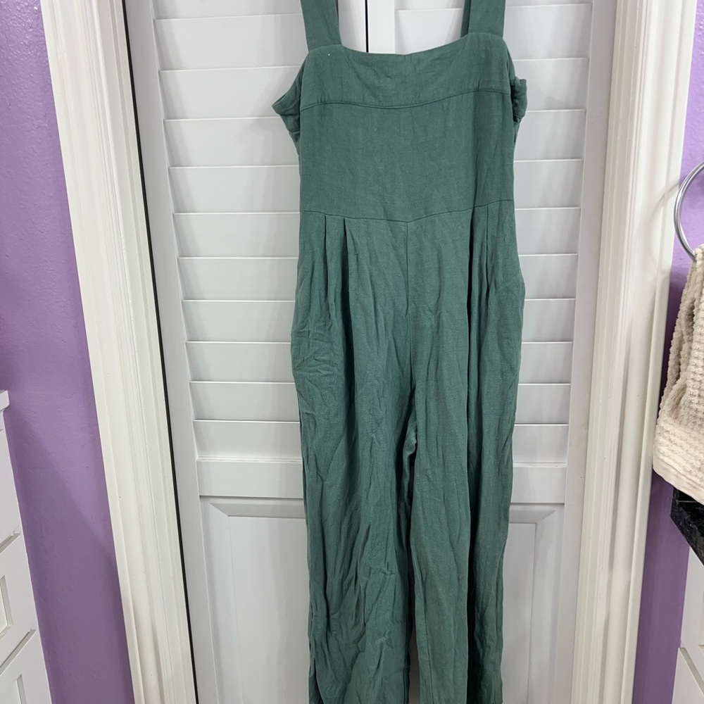 Sleeveless Green Wide-Leg Jumpsuit
